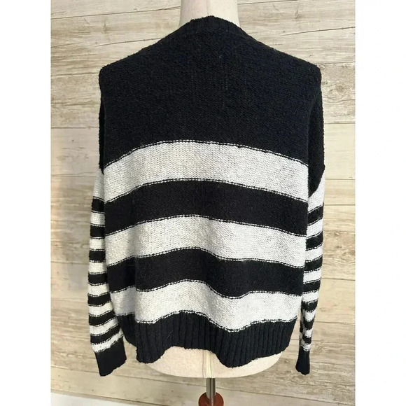 Harley Davidson Knit Oversized Black and White Striped Pullover Sweater Sz S - Picture 4 of 6